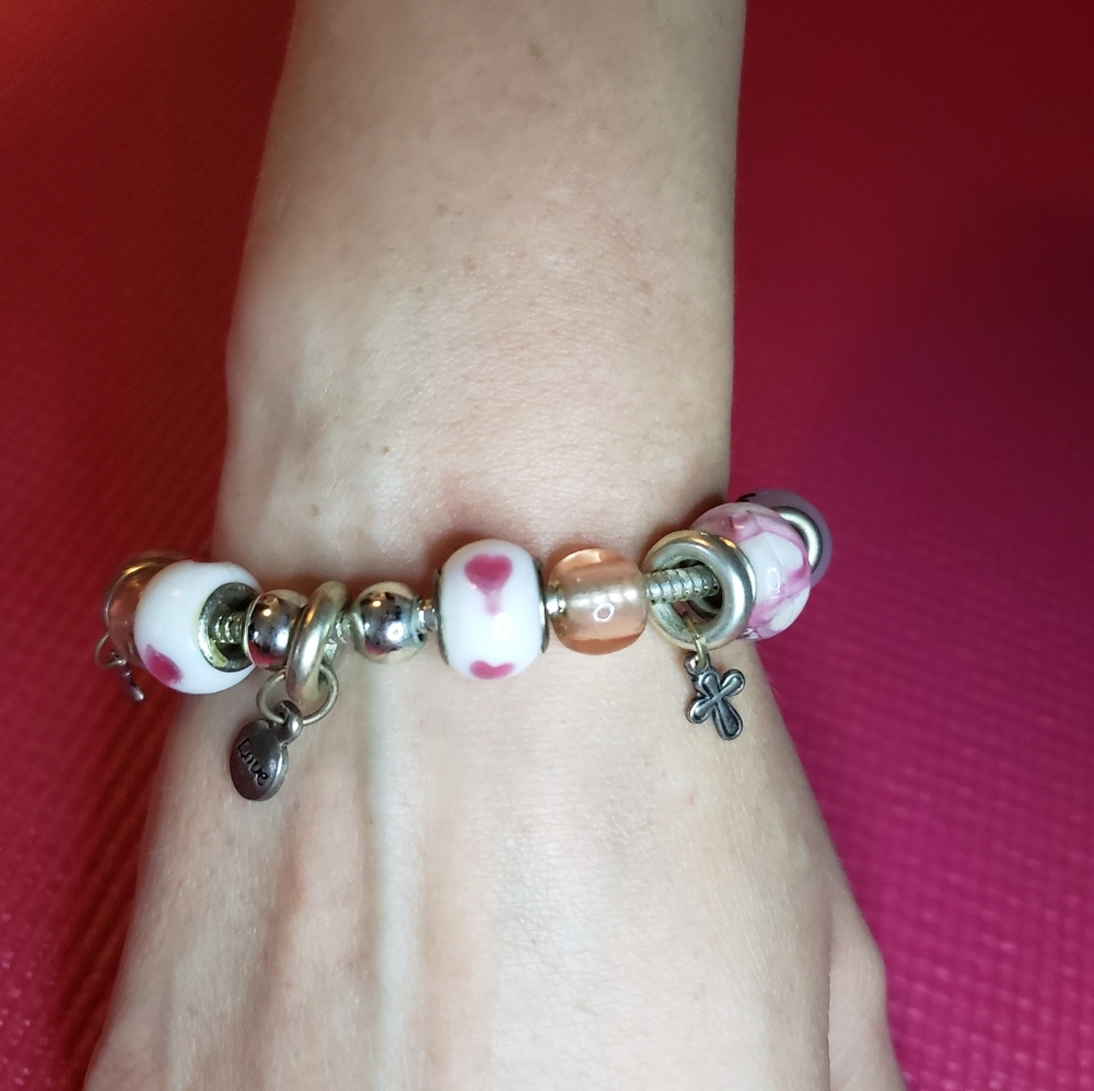 Bracelets - Picture 2 of 5